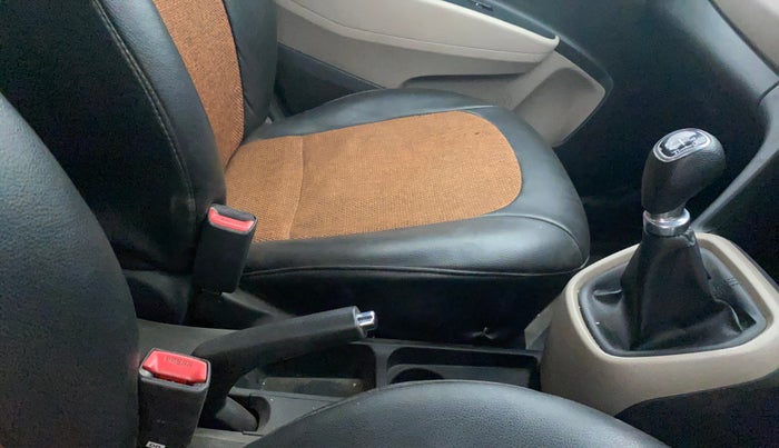 2015 Hyundai Grand i10 SPORTZ 1.2 KAPPA VTVT, Petrol, Manual, 71,729 km, Gear Lever