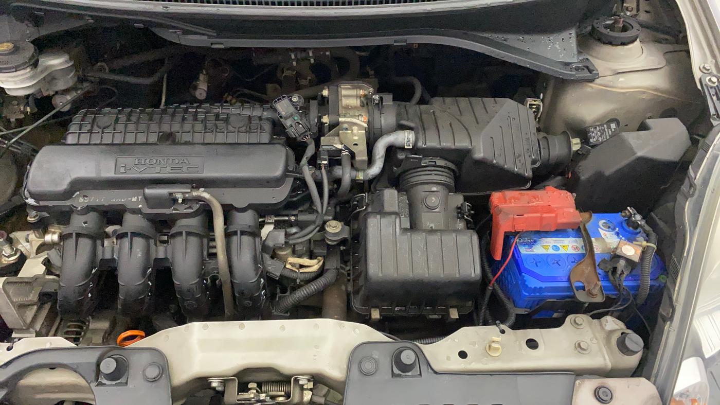 2015 Honda Amaze 1.2L I-VTEC S, Petrol, Manual, 1,45,147 km, Engine View - Left