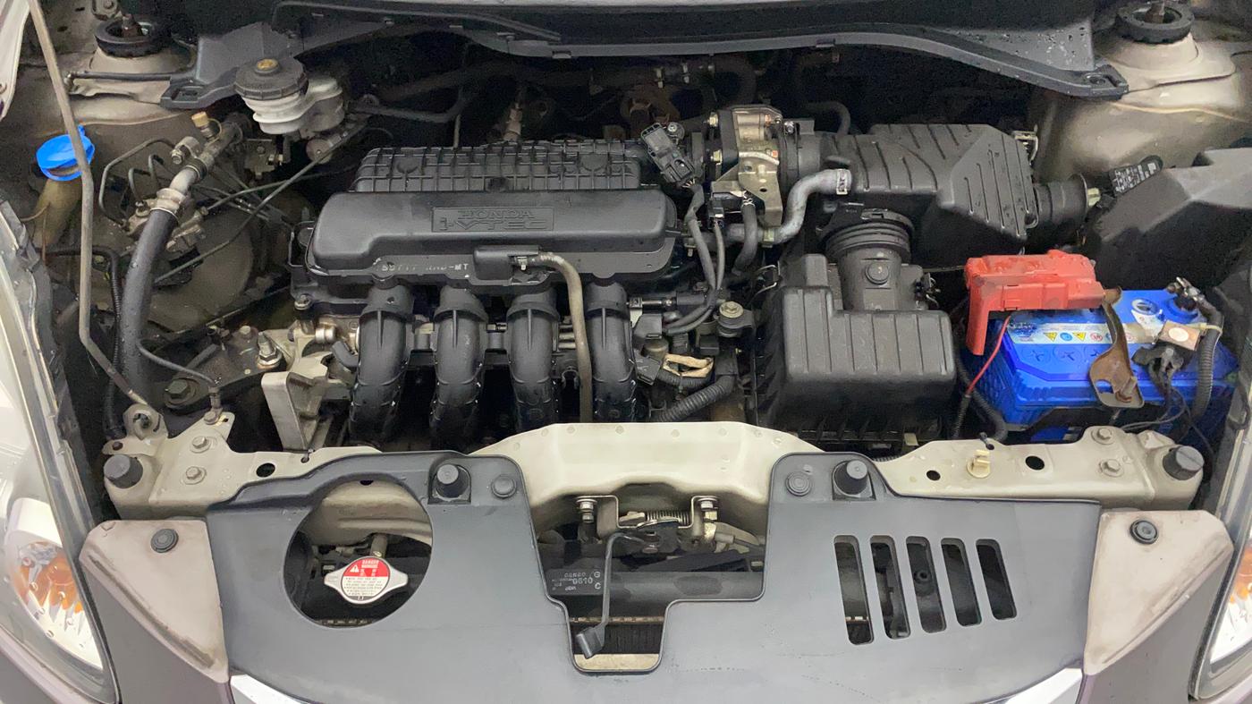 2015 Honda Amaze 1.2L I-VTEC S, Petrol, Manual, 1,45,147 km, Engine View