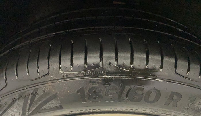 2016 Volkswagen Ameo COMFORTLINE 1.2L, Petrol, Manual, 47,745 km, Left Front Tyre Tread