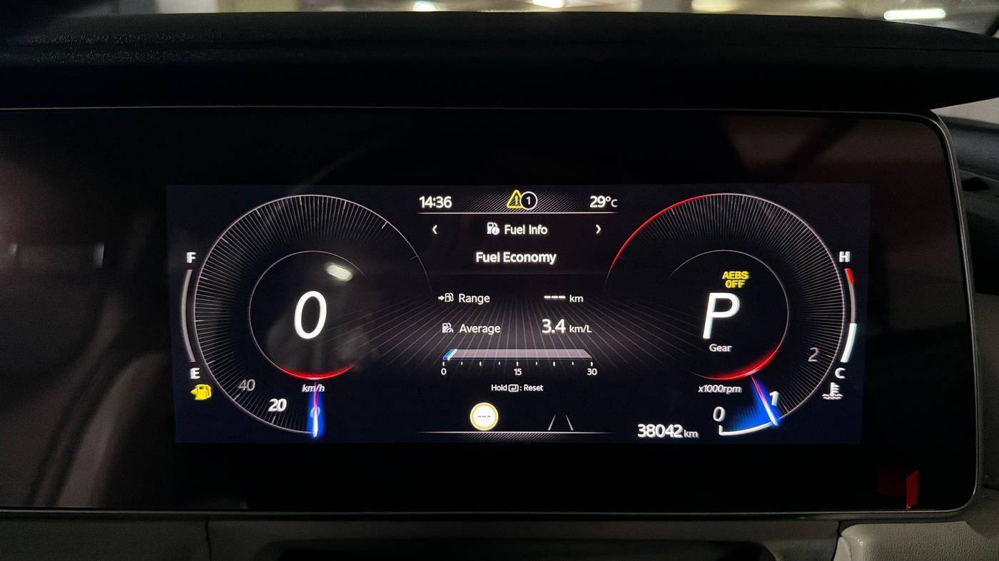 2023 Mahindra XUV700 AX 7 LUXURY P AT 7 STR, Petrol, Automatic, 38,035 km, Odometer Image