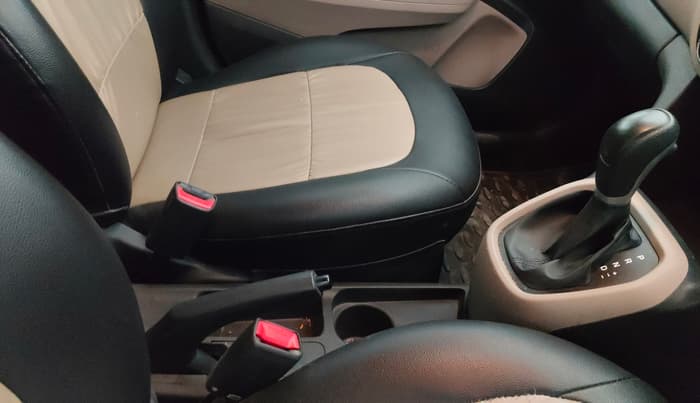 2016 Hyundai Grand i10 MAGNA AT 1.2 KAPPA VTVT, Petrol, Automatic, 49,069 km, Gear Lever