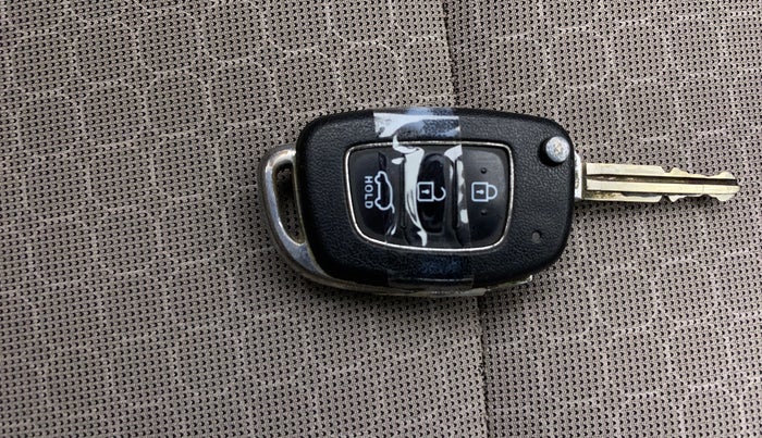 2016 Hyundai Elite i20 SPORTZ 1.2, Petrol, Manual, 45,010 km, Key Close Up