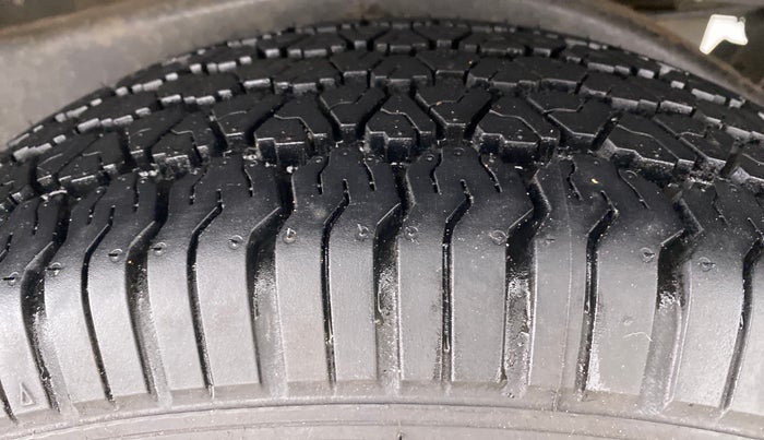 2018 Mahindra Bolero Power+ ZLX, Diesel, Manual, 62,611 km, Right Rear Tyre Tread