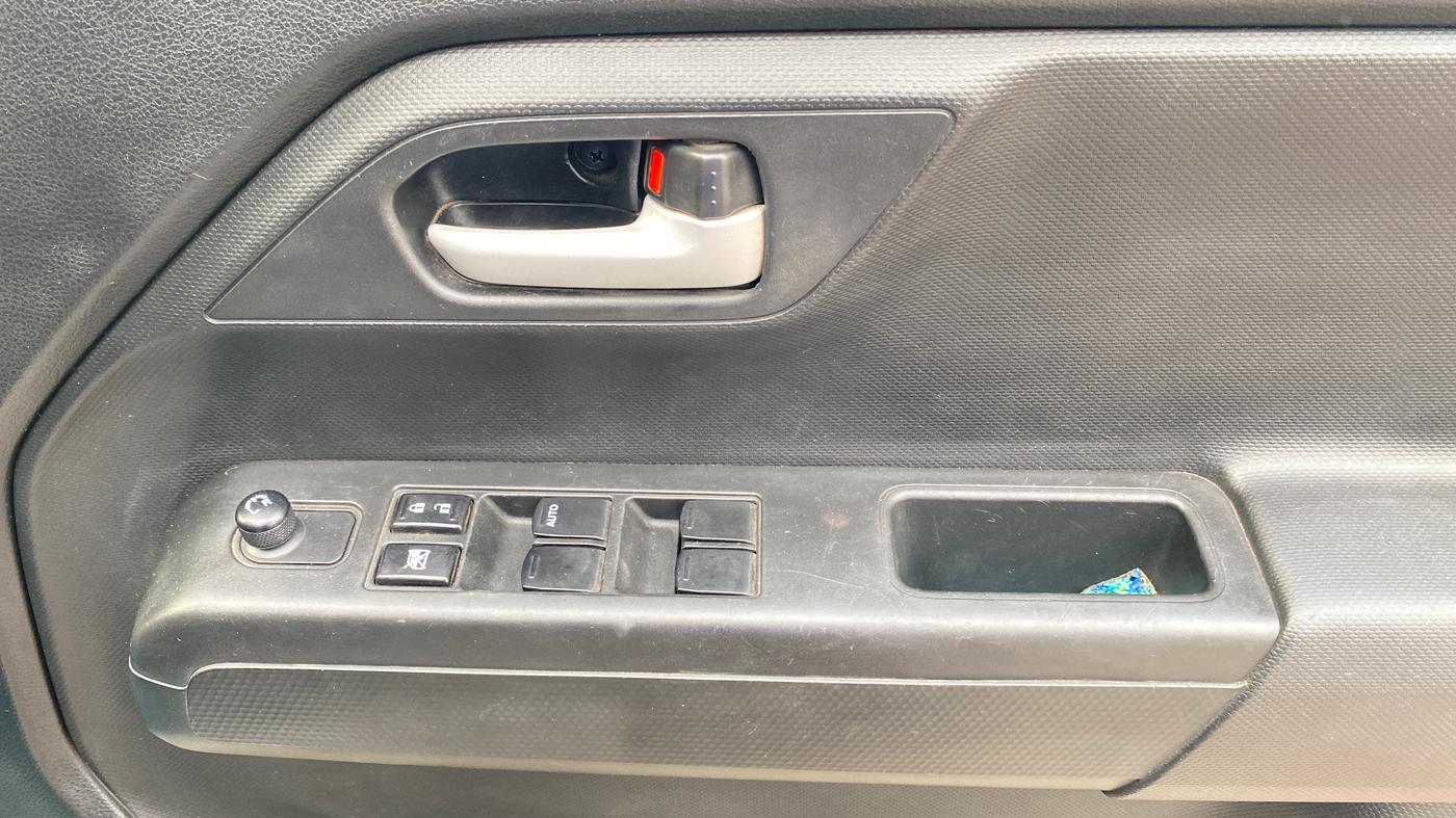 2022 Maruti New Wagon-R VXI (O) 1.2, Petrol, Manual, 22,836 km, Driver Side Door Panels Control