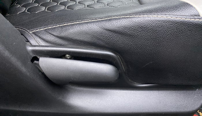 2017 Maruti Swift VXI, Petrol, Manual, 69,221 km, Driver Side Adjustment Panel