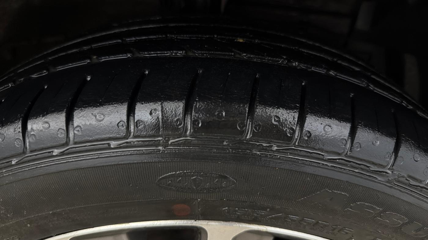2020 Maruti Ciaz ALPHA 1.5 SHVS PETROL, Petrol, Manual, 81,045 km, Right Front Tyre Tread