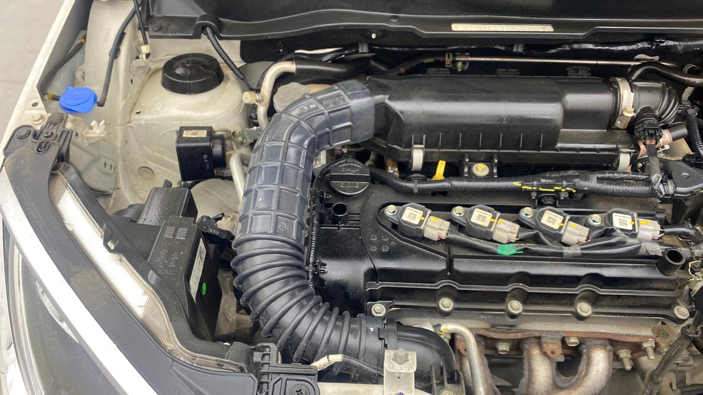 2025 Maruti IGNIS ZETA 1.2 AMT, Petrol, Automatic, 6,286 km, Engine View - Right