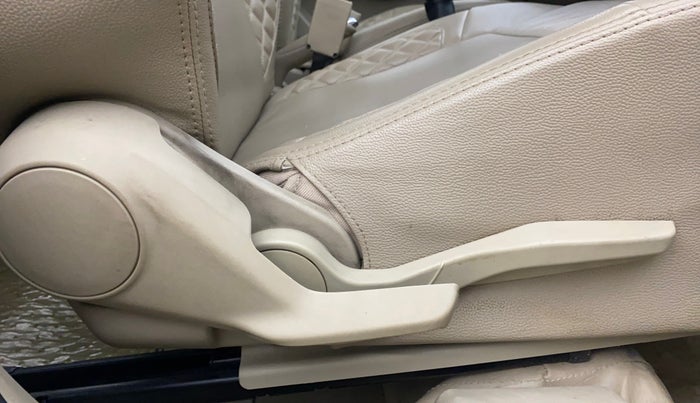 2019 Maruti Dzire VXI, Petrol, Manual, 62,511 km, Driver Side Adjustment Panel