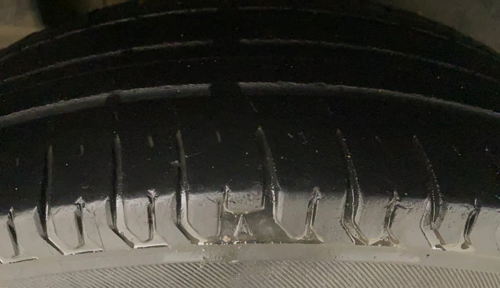 2019 Maruti Dzire VXI, Petrol, Manual, 62,511 km, Right Rear Tyre Tread