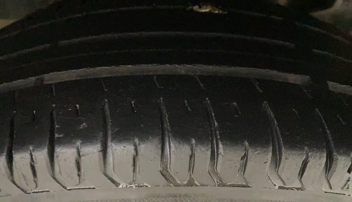 2019 Maruti Dzire VXI, Petrol, Manual, 62,511 km, Left Rear Tyre Tread