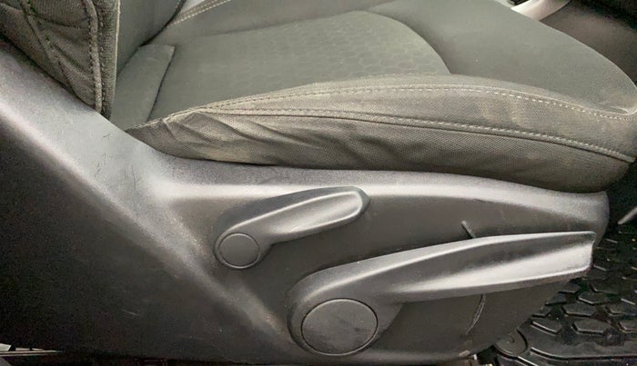 2019 Jeep Compass SPORT 2.0 DIESEL, Diesel, Manual, 39,476 km, Driver Side Adjustment Panel