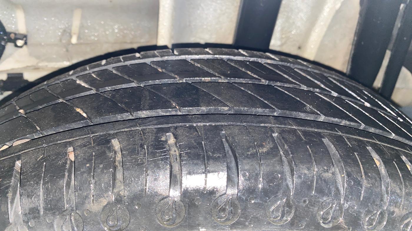 2020 Tata TIGOR XE PETROL, Petrol, Manual, 37,947 km, Left Rear Tyre Tread
