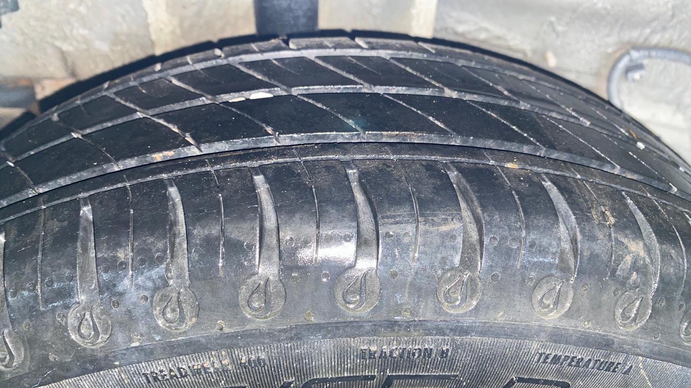 2020 Tata TIGOR XE PETROL, Petrol, Manual, 37,947 km, Right Rear Tyre Tread