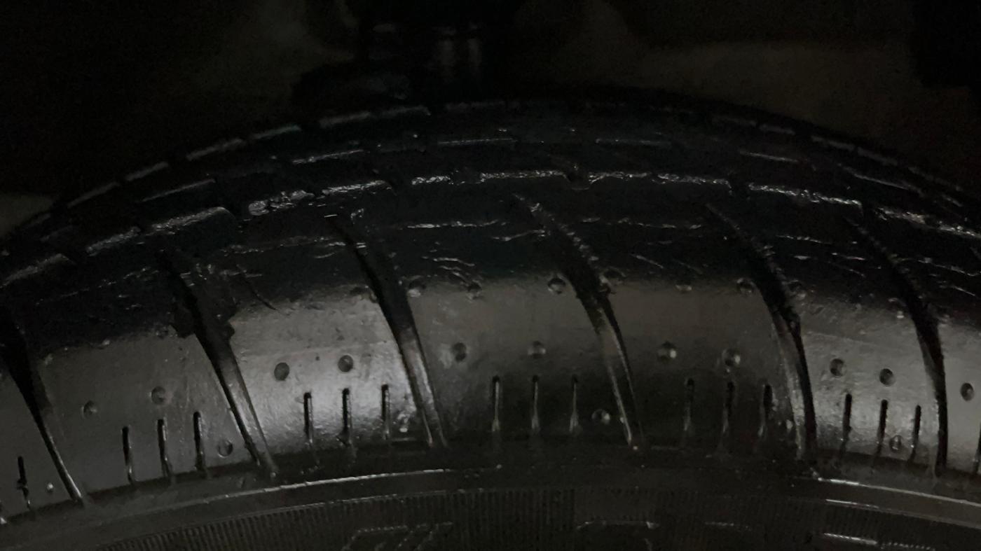 2019 Maruti Celerio ZXI AMT (O), Petrol, Automatic, 4,074 km, Right Front Tyre Tread