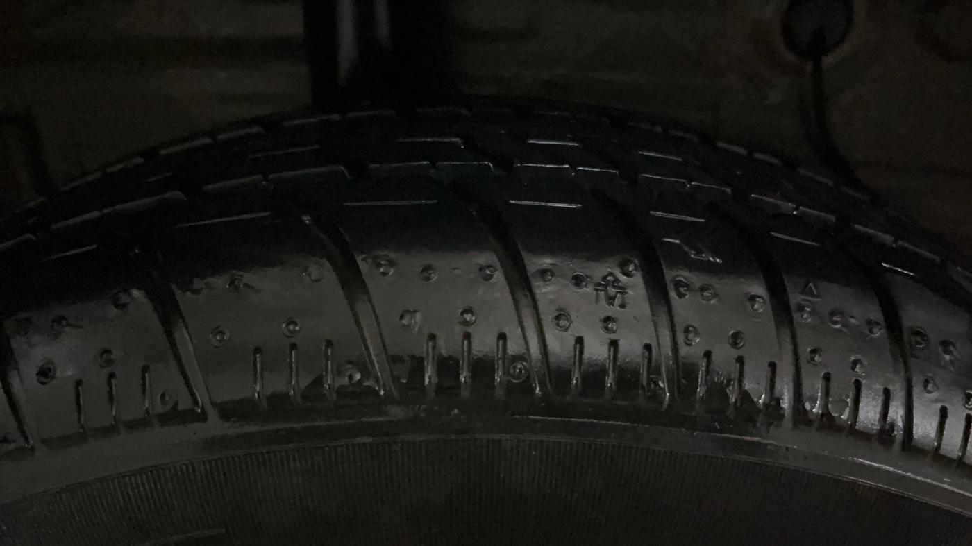 2019 Maruti Celerio ZXI AMT (O), Petrol, Automatic, 4,074 km, Right Rear Tyre Tread
