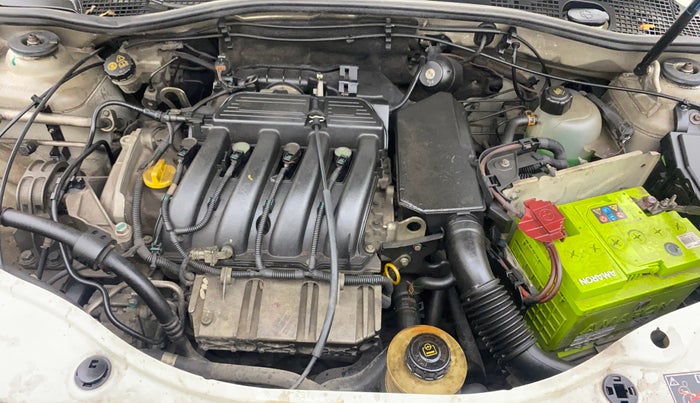 2014 Renault Duster RXL PETROL, Petrol, Manual, 81,982 km, Engine View