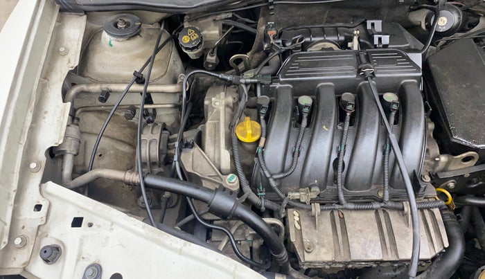 2014 Renault Duster RXL PETROL, Petrol, Manual, 81,982 km, Engine View - Right