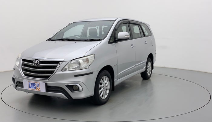 2014 Toyota Innova 2.5 VX 7 STR BS IV, Diesel, Manual, 95,974 km, Left Front Diagonal