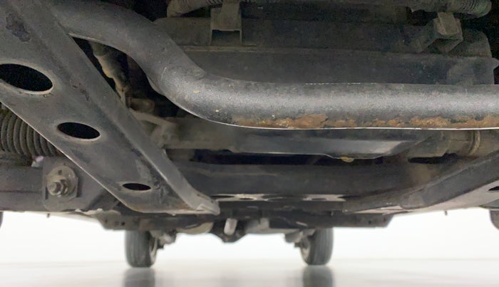 2014 Toyota Innova 2.5 VX 7 STR BS IV, Diesel, Manual, 95,974 km, Front Underbody