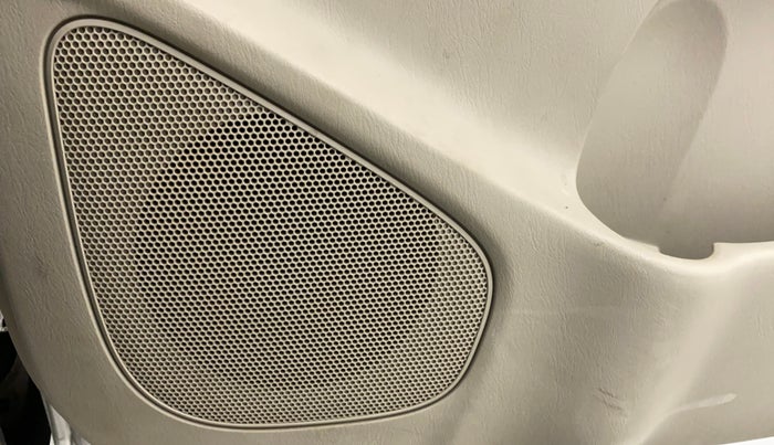 2014 Toyota Innova 2.5 VX 7 STR BS IV, Diesel, Manual, 95,974 km, Speaker