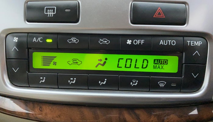 2014 Toyota Innova 2.5 VX 7 STR BS IV, Diesel, Manual, 95,974 km, Automatic Climate Control