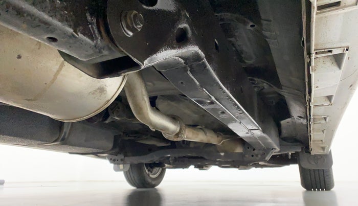 2014 Toyota Innova 2.5 VX 7 STR BS IV, Diesel, Manual, 95,974 km, Right Side Underbody