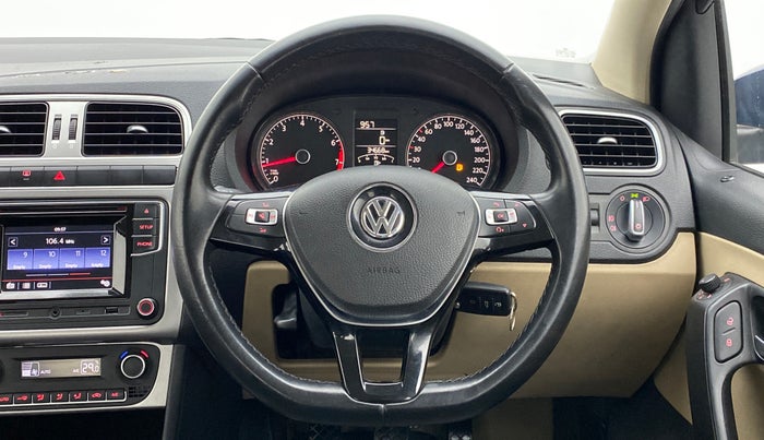 2016 Volkswagen Ameo HIGHLINE 1.2, Petrol, Manual, 34,712 km, Steering Wheel Close Up