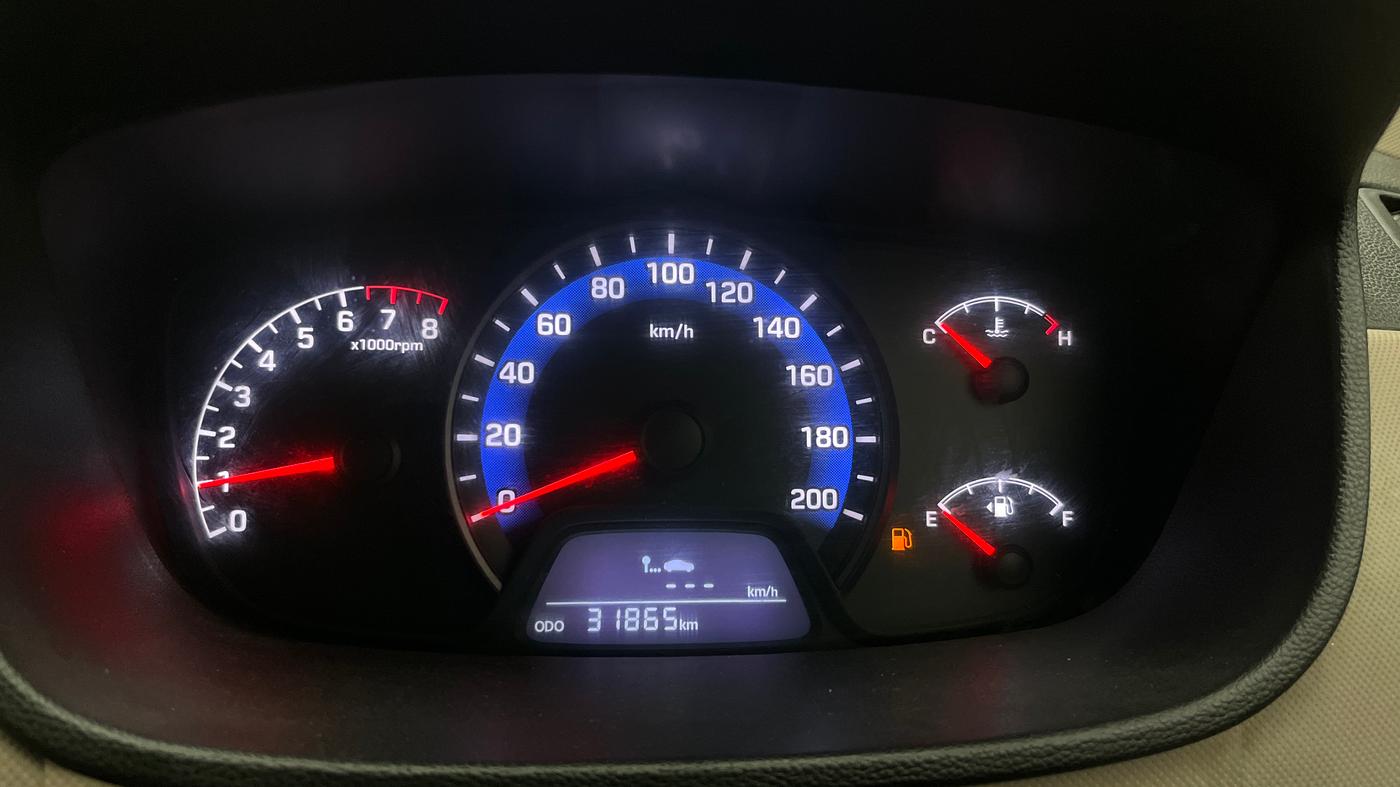2015 Hyundai Xcent S 1.2, Petrol, Manual, 31,854 km, Odometer Image