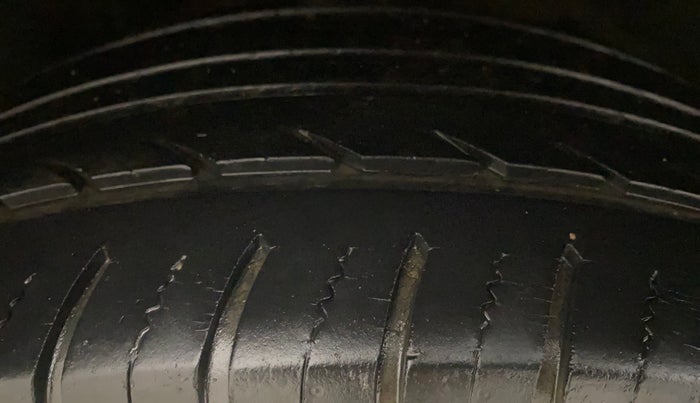 2015 Ford Ecosport TITANIUM 1.5L PETROL, Petrol, Manual, 78,884 km, Right Rear Tyre Tread