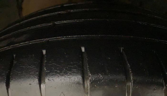 2015 Ford Ecosport TITANIUM 1.5L PETROL, Petrol, Manual, 78,884 km, Right Front Tyre Tread