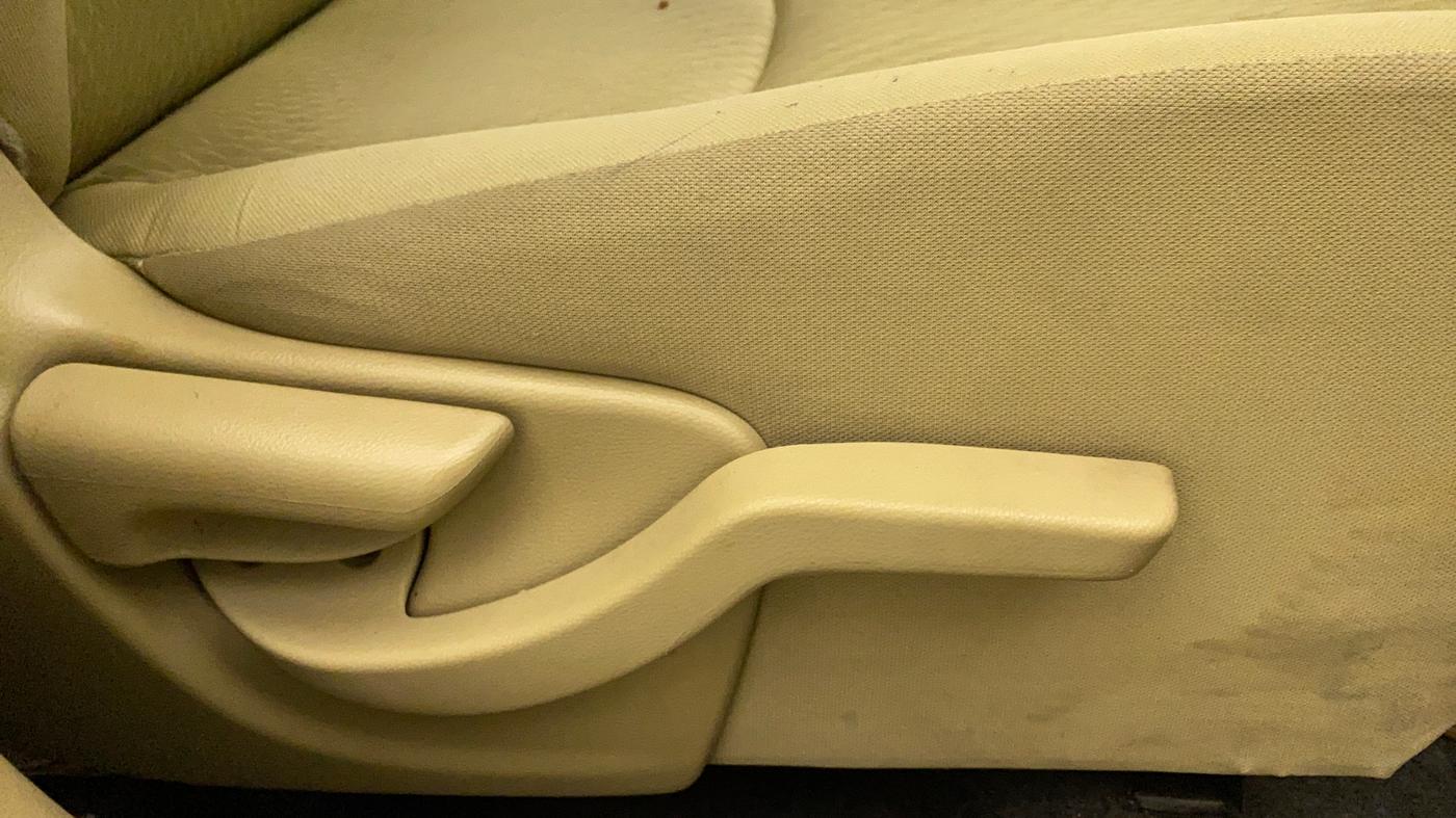2015 Honda Amaze 1.2L I-VTEC S, Petrol, Manual, 23,016 km, Driver Side Adjustment Panel