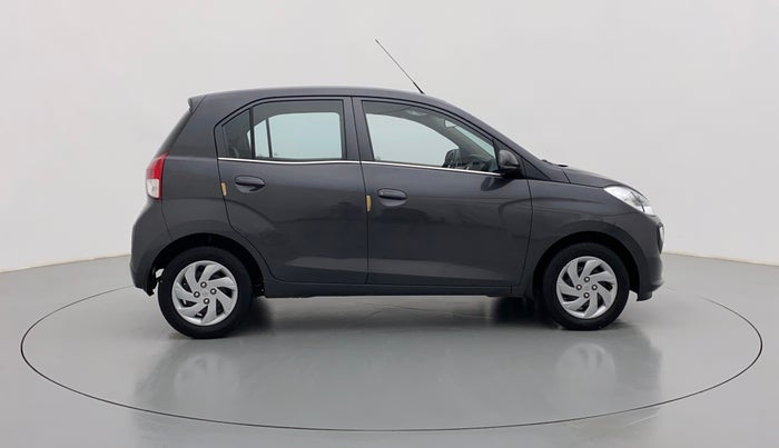 2020 Hyundai NEW SANTRO SPORTZ 1.1, Petrol, Manual, 45,192 km, Right Side View