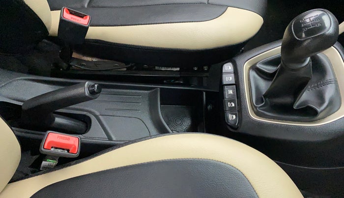 2020 Hyundai NEW SANTRO SPORTZ 1.1, Petrol, Manual, 45,192 km, Gear Lever