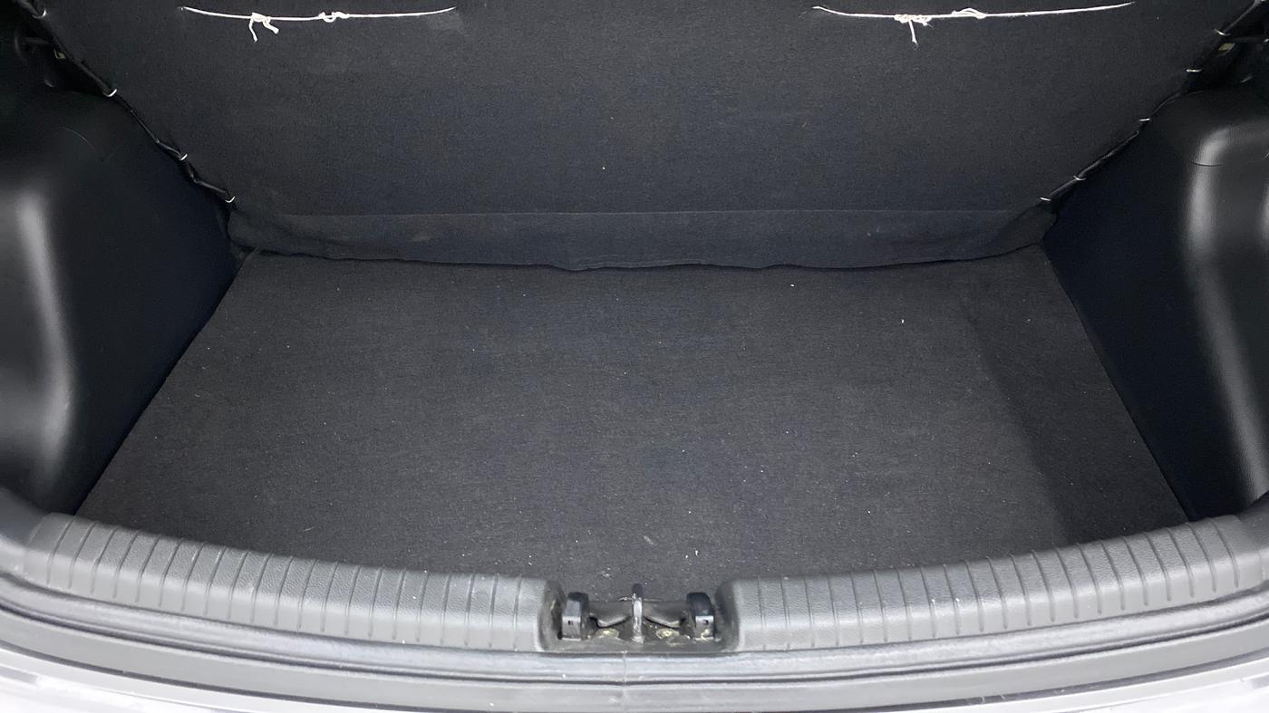 2020 Hyundai Grand i10 MAGNA 1.2 VTVT, Petrol, Manual, 25 km, Boot Inside View