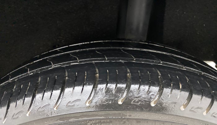 2019 Maruti Baleno DELTA PETROL 1.2, Petrol, Manual, 23,283 km, Left Rear Tyre Tread