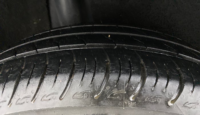 2019 Maruti Baleno DELTA PETROL 1.2, Petrol, Manual, 23,283 km, Right Rear Tyre Tread