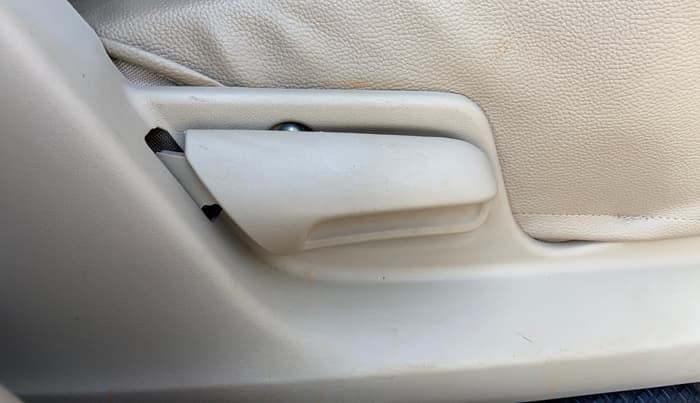 2014 Maruti Swift Dzire VXI, Petrol, Manual, 40,992 km, Driver Side Adjustment Panel