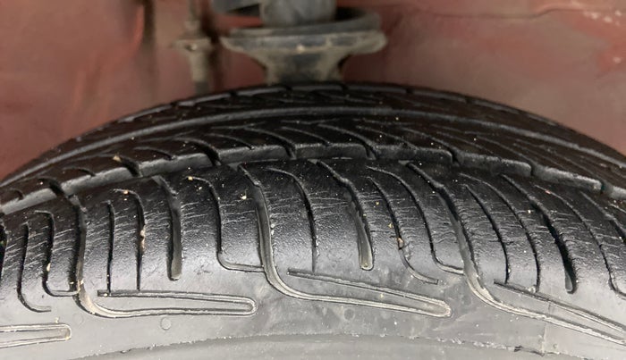 2011 Maruti Alto K10 VXI, Petrol, Manual, 70,425 km, Right Front Tyre Tread