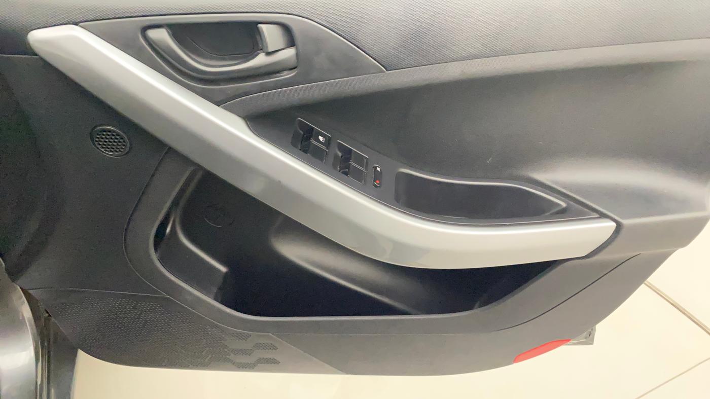 2020 Tata NEXON XM PETROL, Petrol, Manual, 45,291 km, Driver Side Door Panels Control