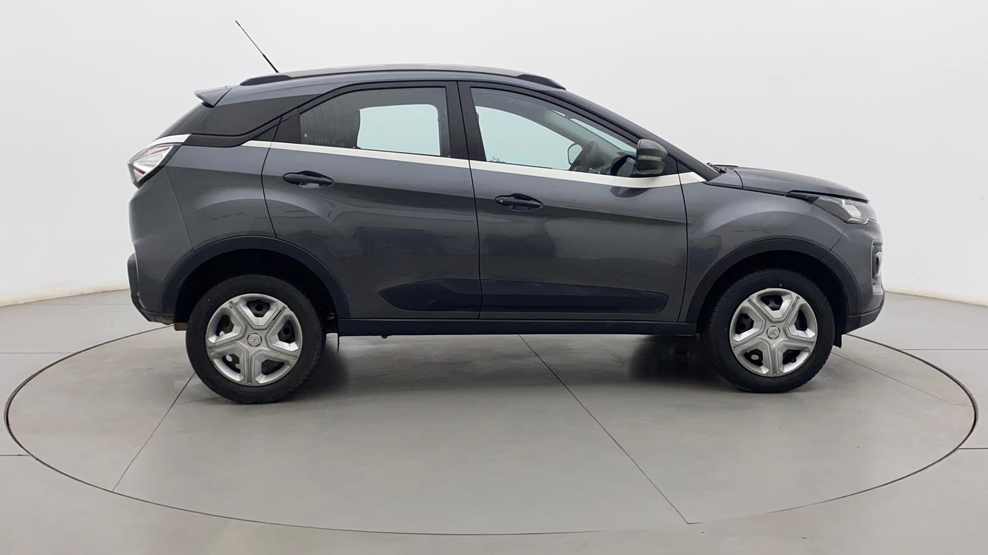 2020 Tata NEXON XM PETROL, Petrol, Manual, 45,291 km, Right Side View