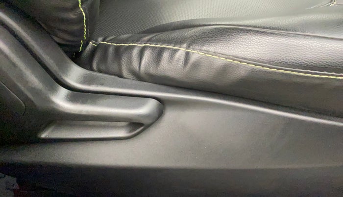 2020 Tata NEXON XM PETROL, Petrol, Manual, 45,291 km, Driver Side Adjustment Panel