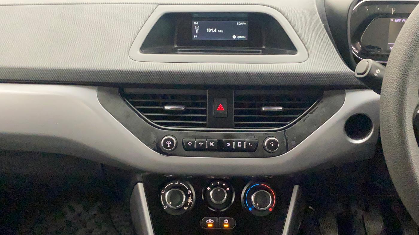 2020 Tata NEXON XM PETROL, Petrol, Manual, 45,291 km, Air Conditioner