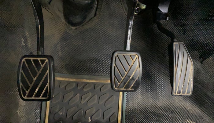 2019 Maruti New Wagon-R VXI 1.0, Petrol, Manual, 70,949 km, Pedals