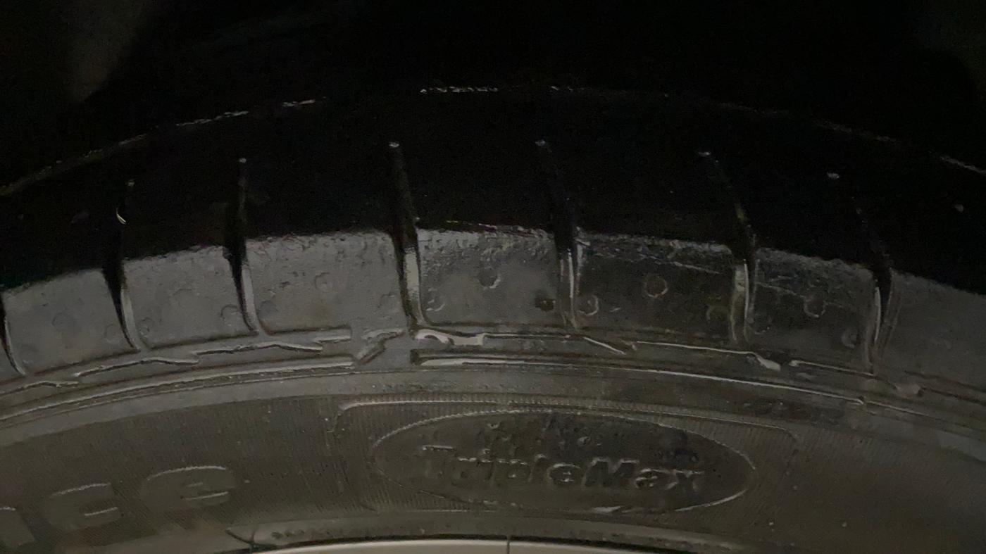 2021 KIA SELTOS HTX 1.5 PETROL, Petrol, Manual, 400 km, Left Rear Tyre Tread