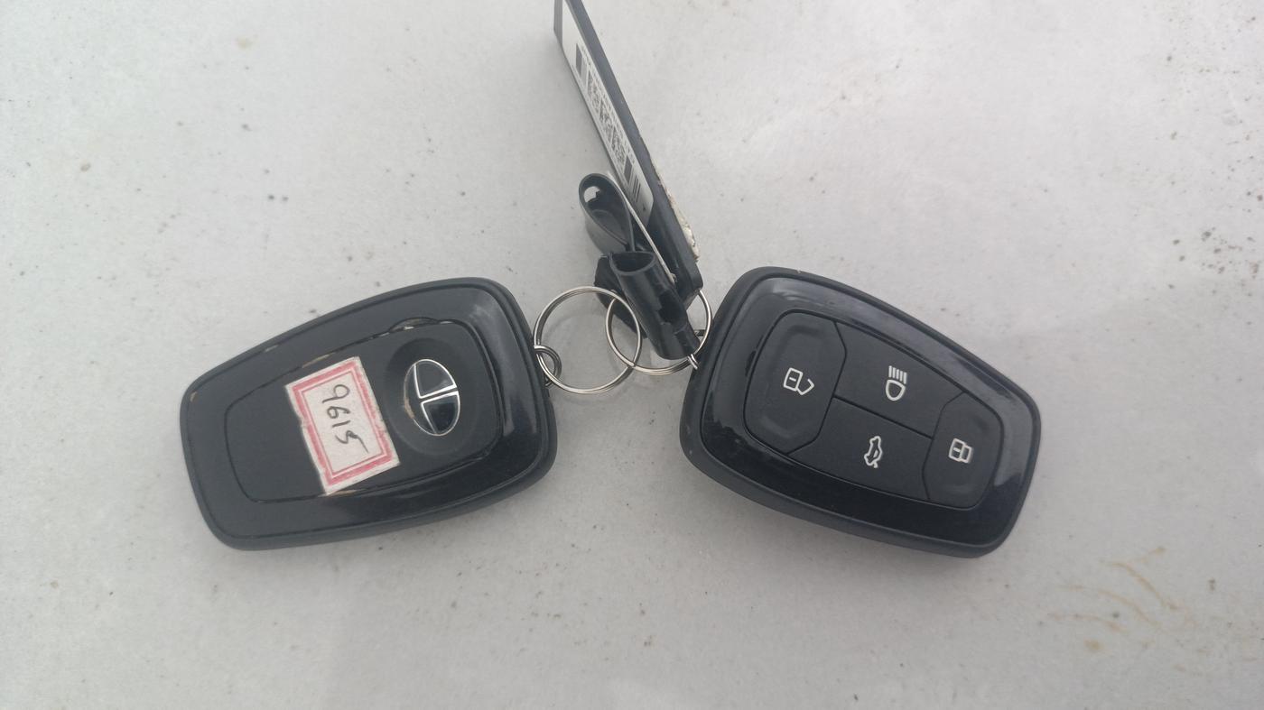 2021 Tata Harrier XZ PLUS 2.0L DARK EDITION, Diesel, Manual, 64,737 km, Key Close Up