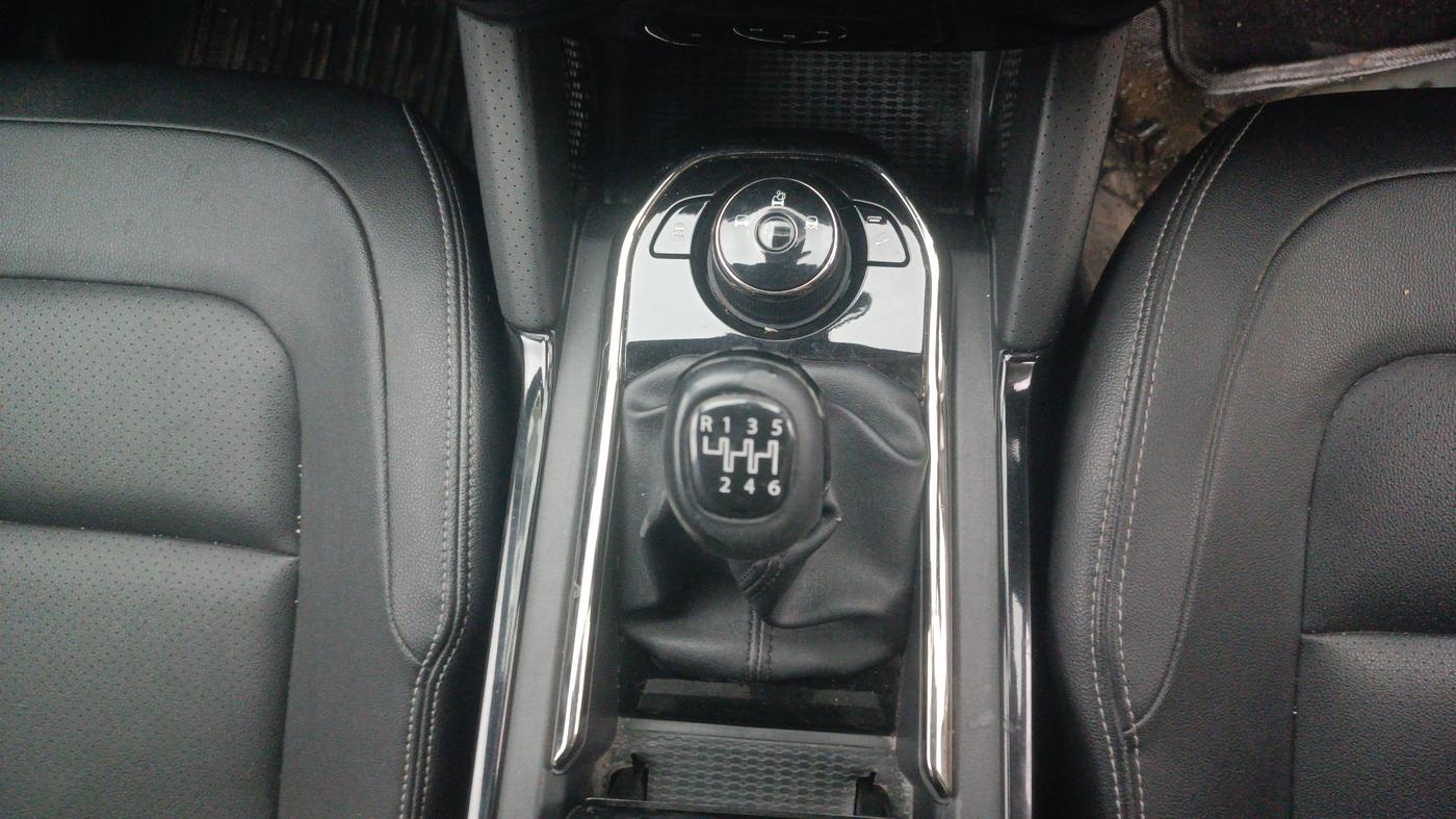 2021 Tata Harrier XZ PLUS 2.0L DARK EDITION, Diesel, Manual, 64,737 km, Gear Lever