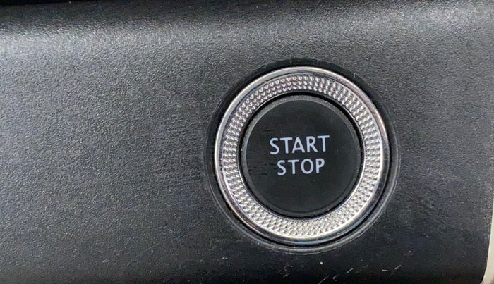 2023 Renault TRIBER RXZ AMT, Petrol, Automatic, 32,928 km, Keyless Start/ Stop Button