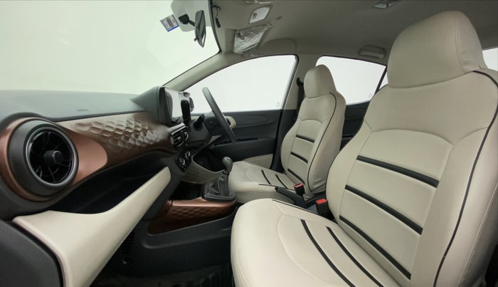 2021 Hyundai AURA S 1.2 CNG, CNG, Manual, 23,375 km, Right Side Front Door Cabin