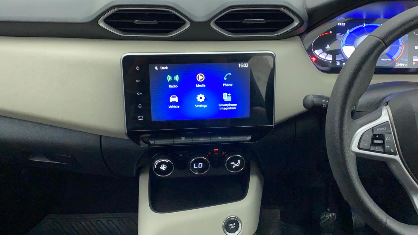 2021 Nissan MAGNITE XV TURBO CVT, Petrol, Automatic, 28,696 km, Air Conditioner